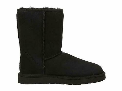 UGG Women's Classic Short II Black