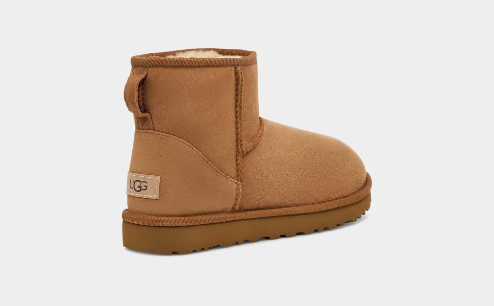 Ugg Women's Classic Mini II Boot AikCulture