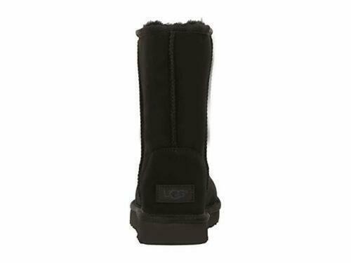 Ugg Women's Classic Short II AikCulture
