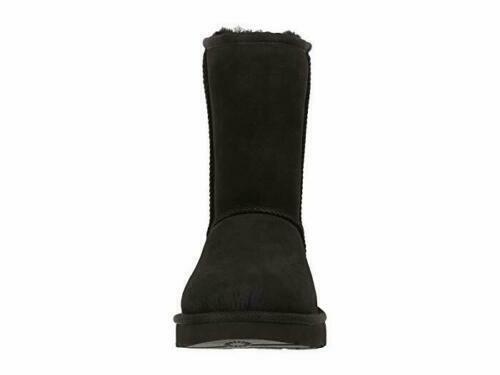 Ugg Women's Classic Short II AikCulture