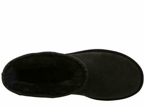 Ugg Women's Classic Short II AikCulture