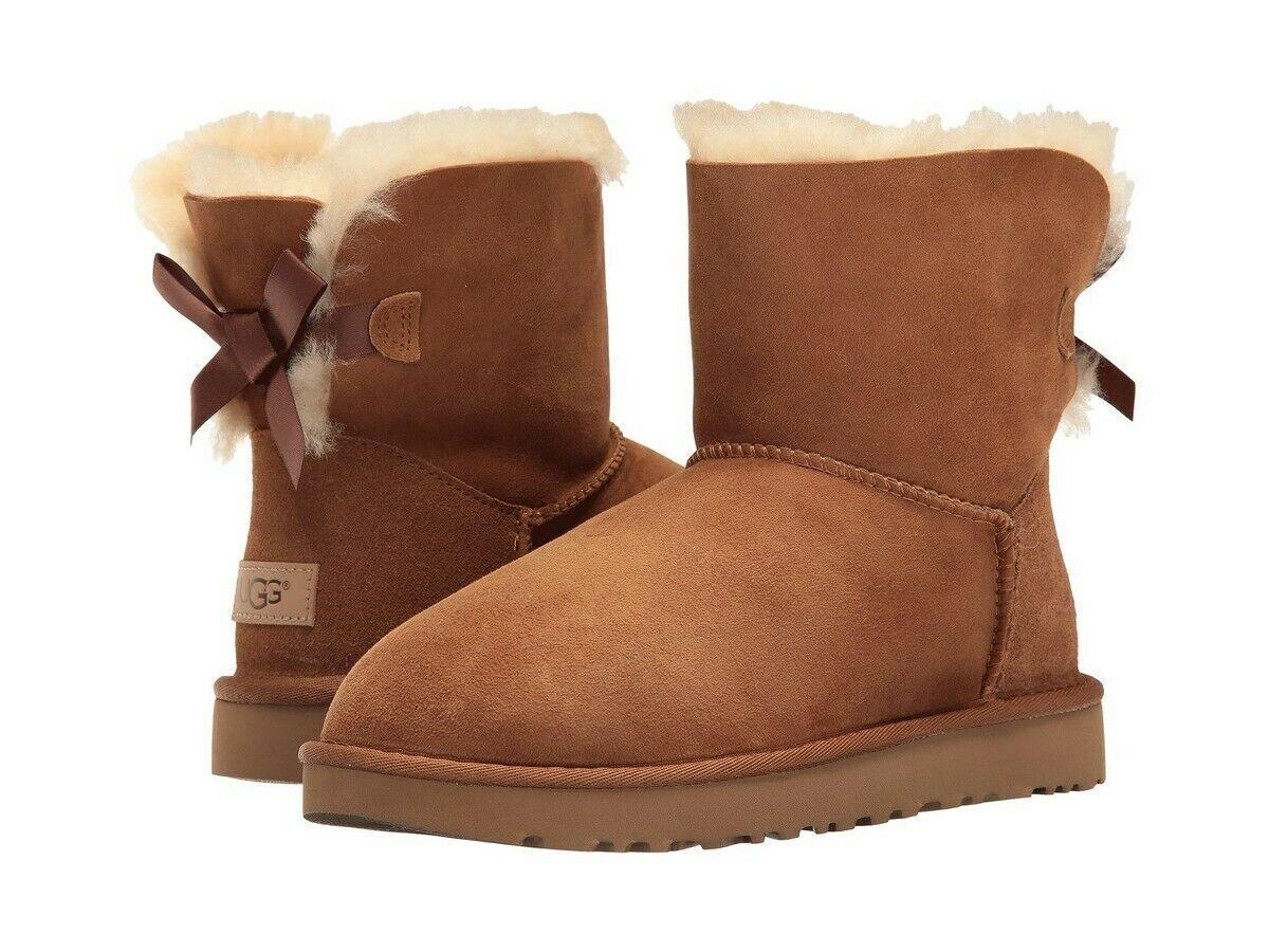 Ugg Women's Mini Bailey Bow II Boot Secondary image